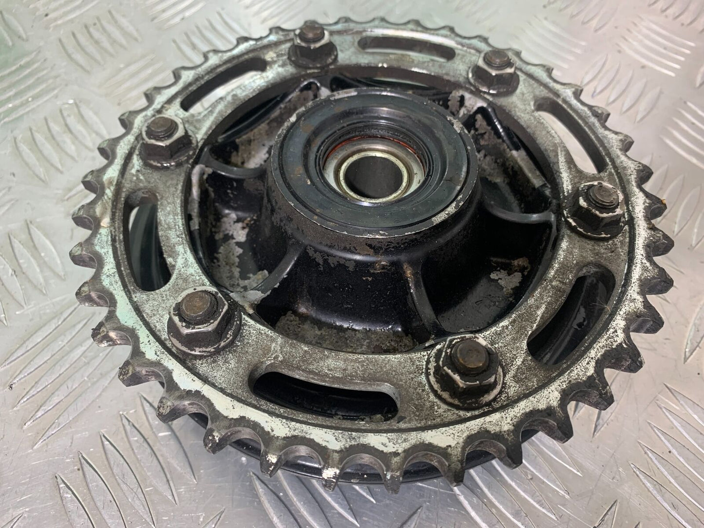 YAMAHA XJR1300 XJR 1300 SPROCKET CARRIER YEAR  1999-2003 (CMB1119)