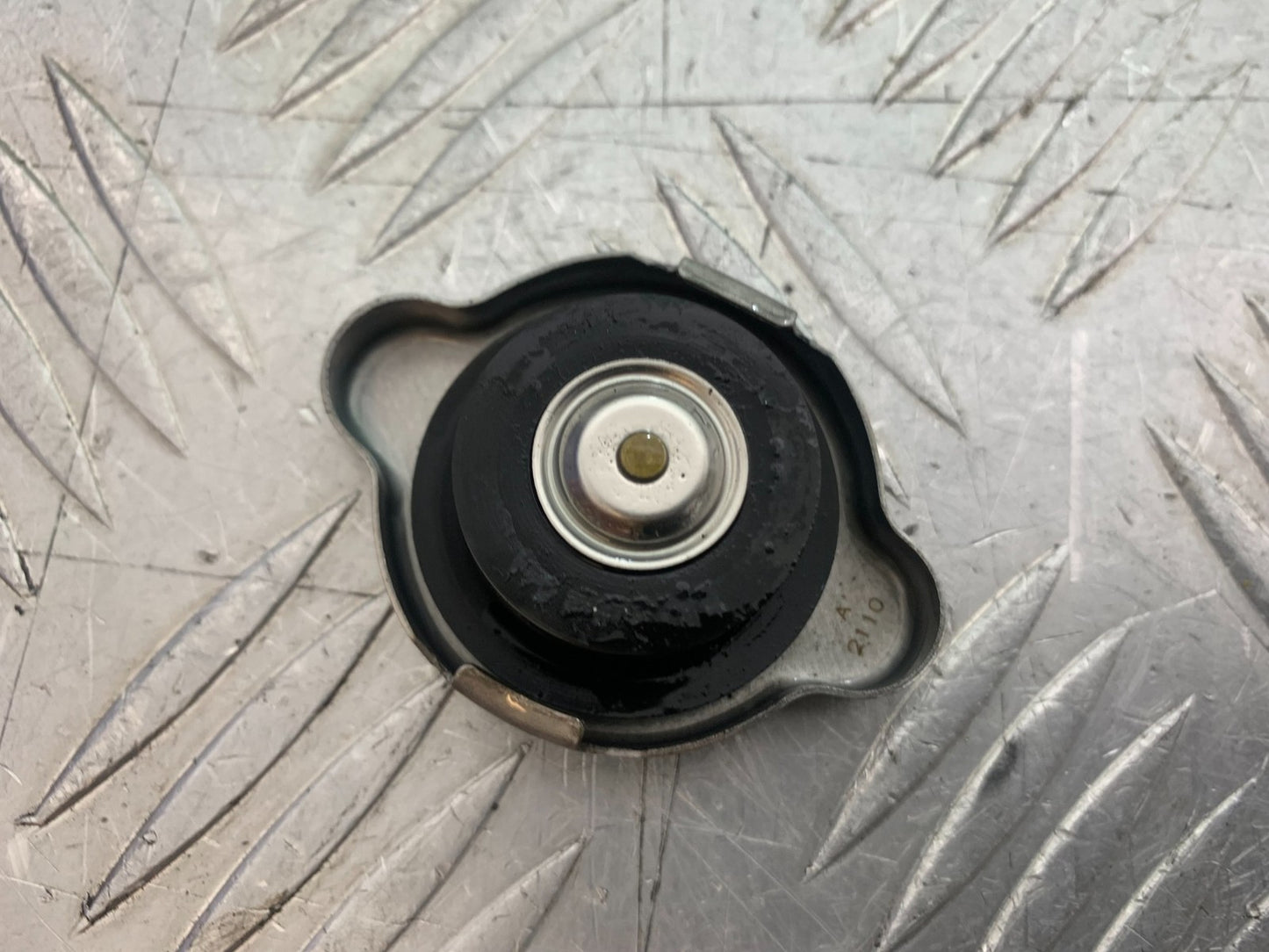 YAMAHA XSR900 XSR 900 RADIATOR CAP YEAR 2022-2024 (CMB1215)
