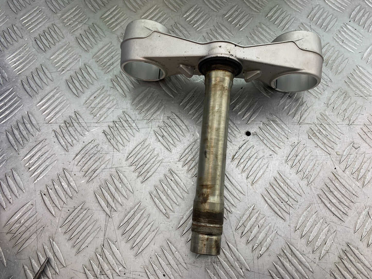 MV AGUSTA 800 F3 BOTTOM YOKE  YEAR 2017-2019 (CMB1227)