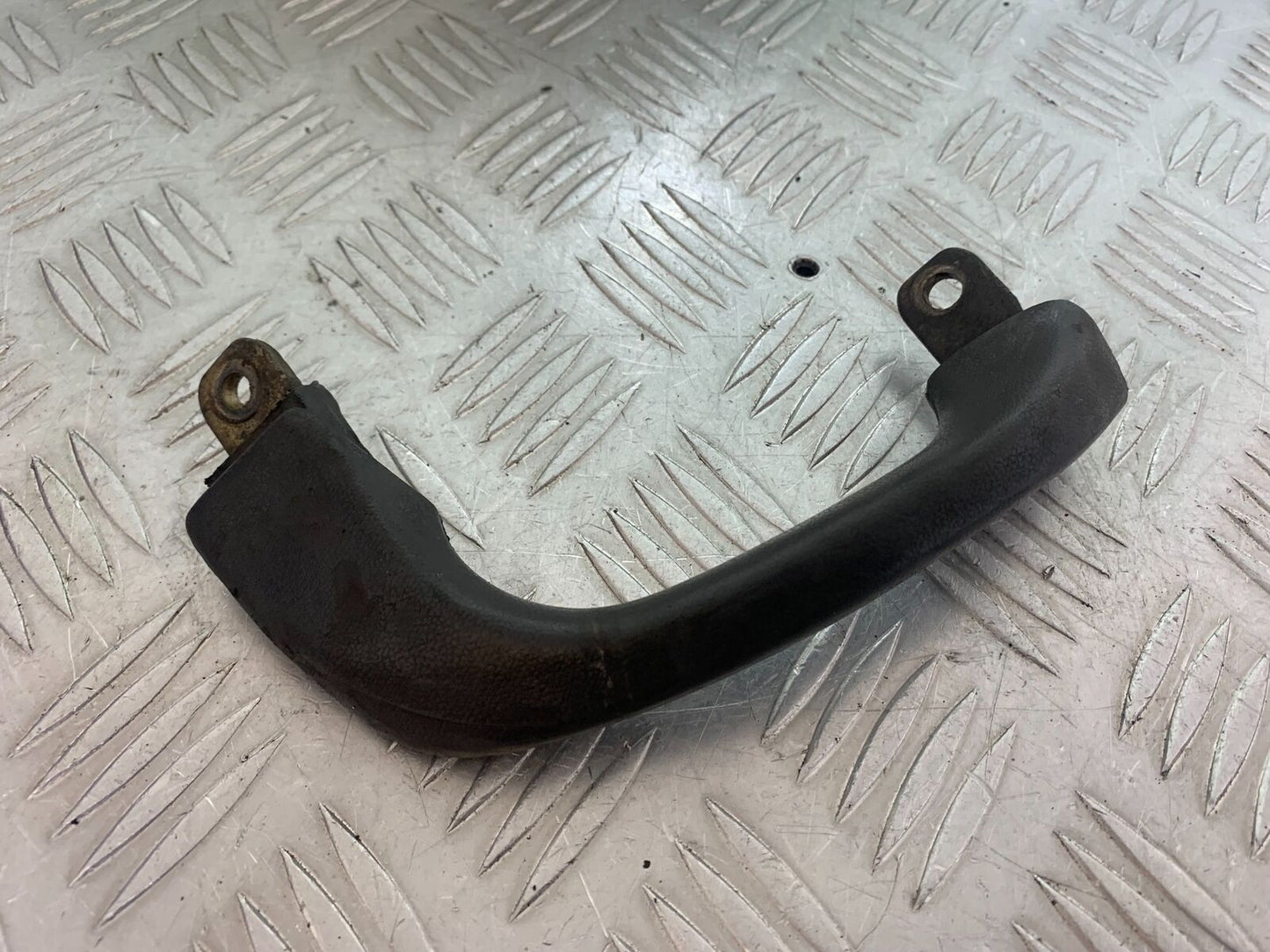 YAMAHA YZF600 YZF 600 THUNDERCAT 1 X GRAB RAIL  1996-2003 (CMB1134)