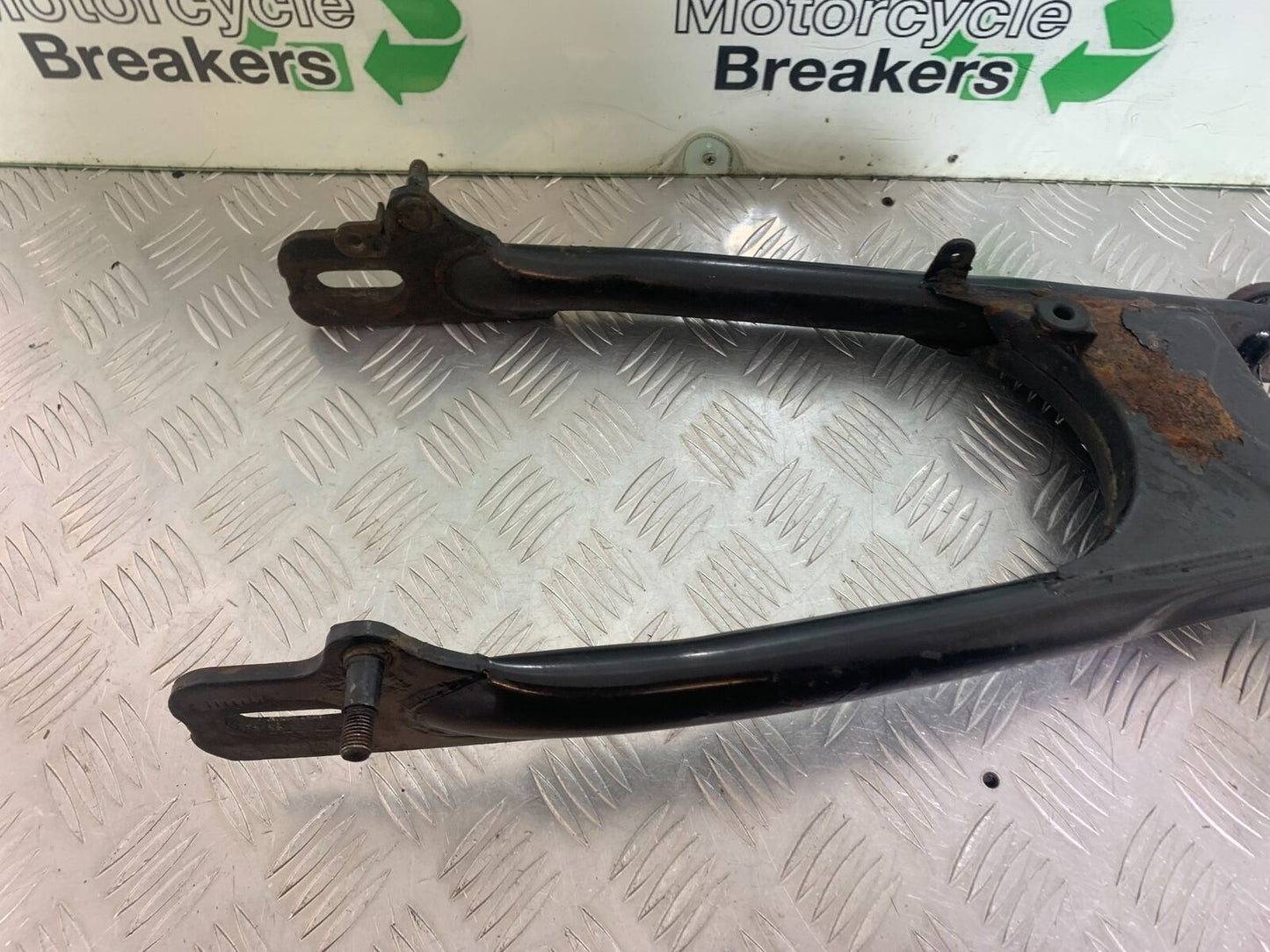 HERALD CLASSIC 125 SWINGARM   YEAR 2014 (CMB1058)