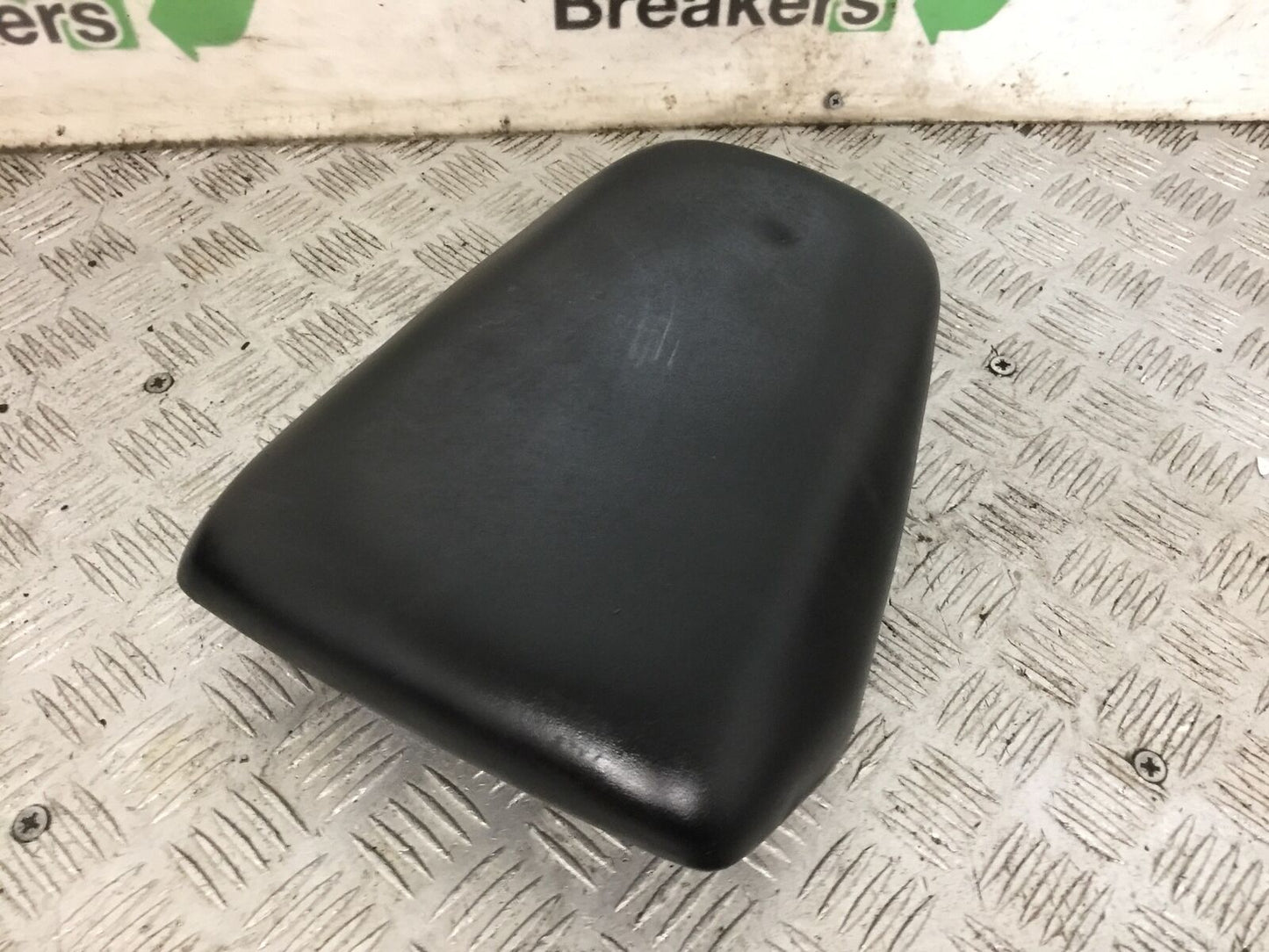 HONDA CBR125 CBR 125 REAR SEAT YEAR 2007-10 (STOCK 884)