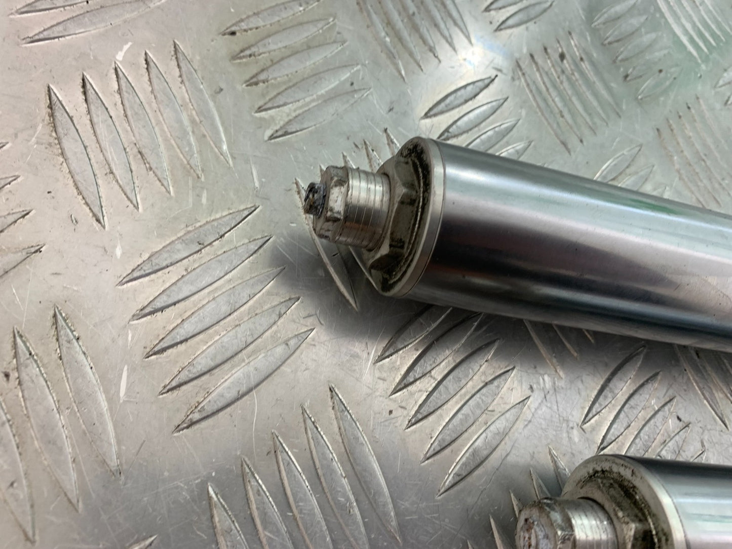 KAWASAKI ZZR1100 D FORKS  YEAR 1993-2001 (CMB1189)