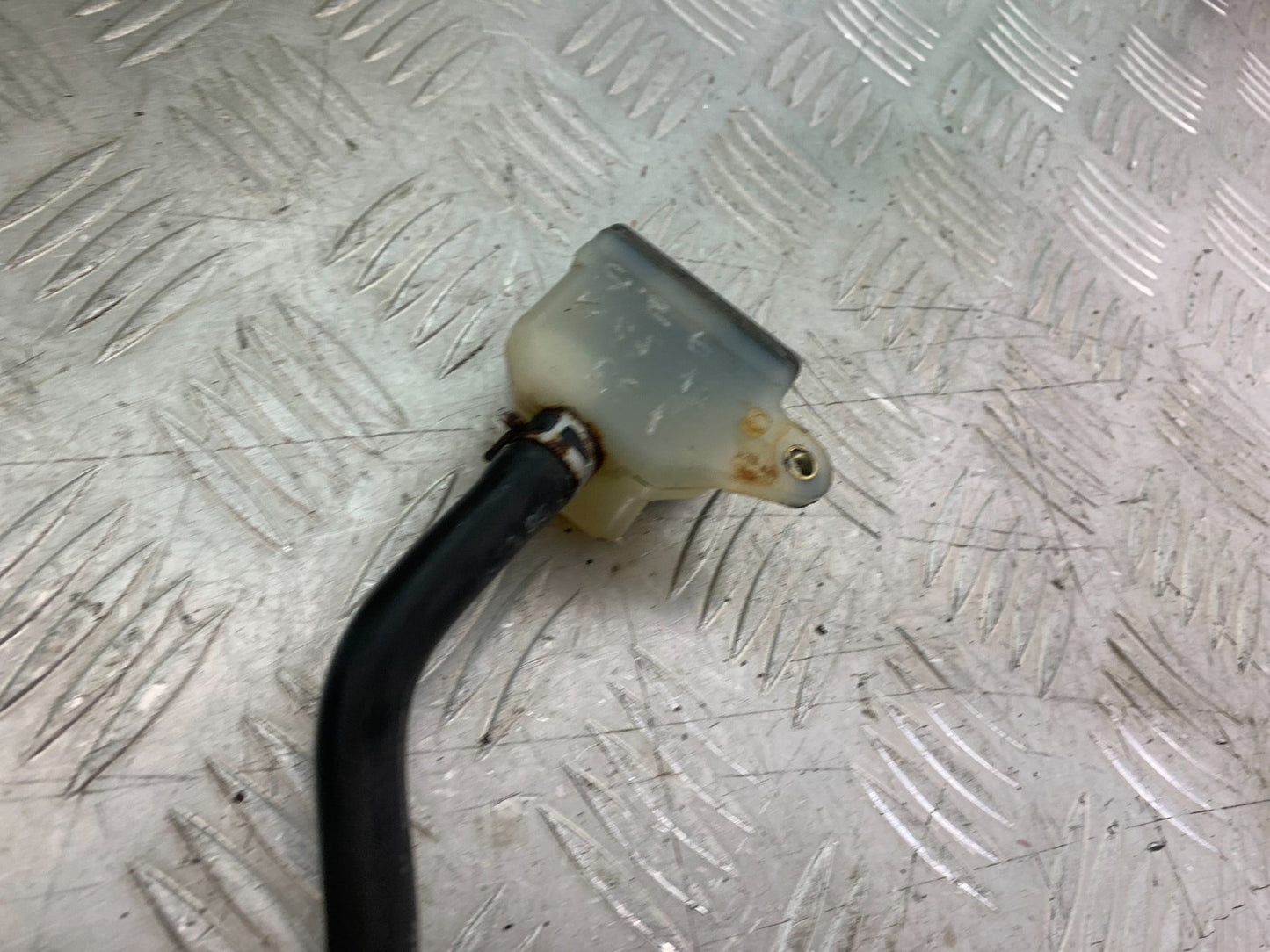 SUZUKI GSF600 GSF 600 BANDIT REAR MASTER CYLINDER   2000-2004 (CMB1269)