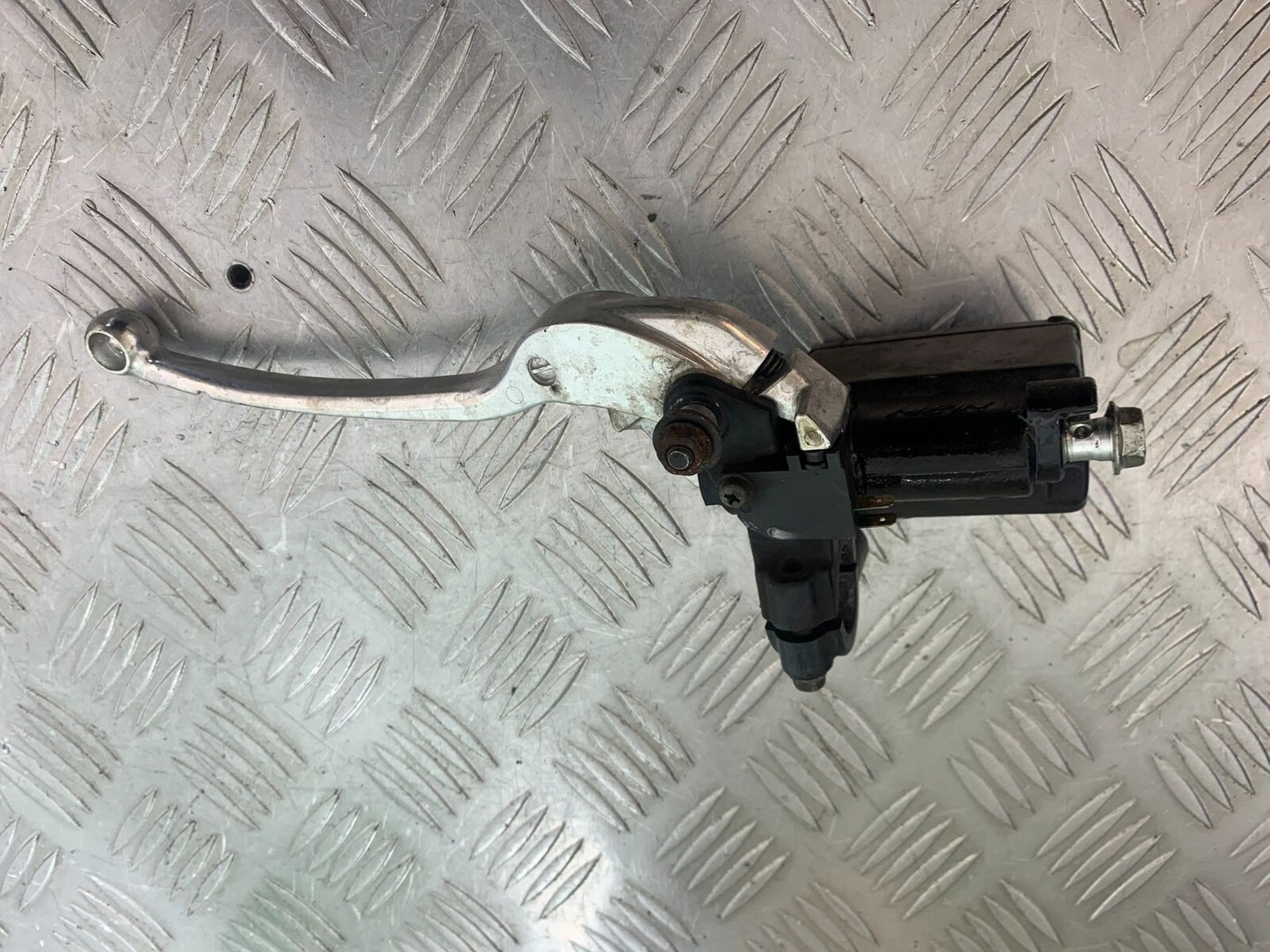 SUZUKI DL 650 V-STROM FRONT MASTER CYLINDER  YEAR 2020 (CMB1117)