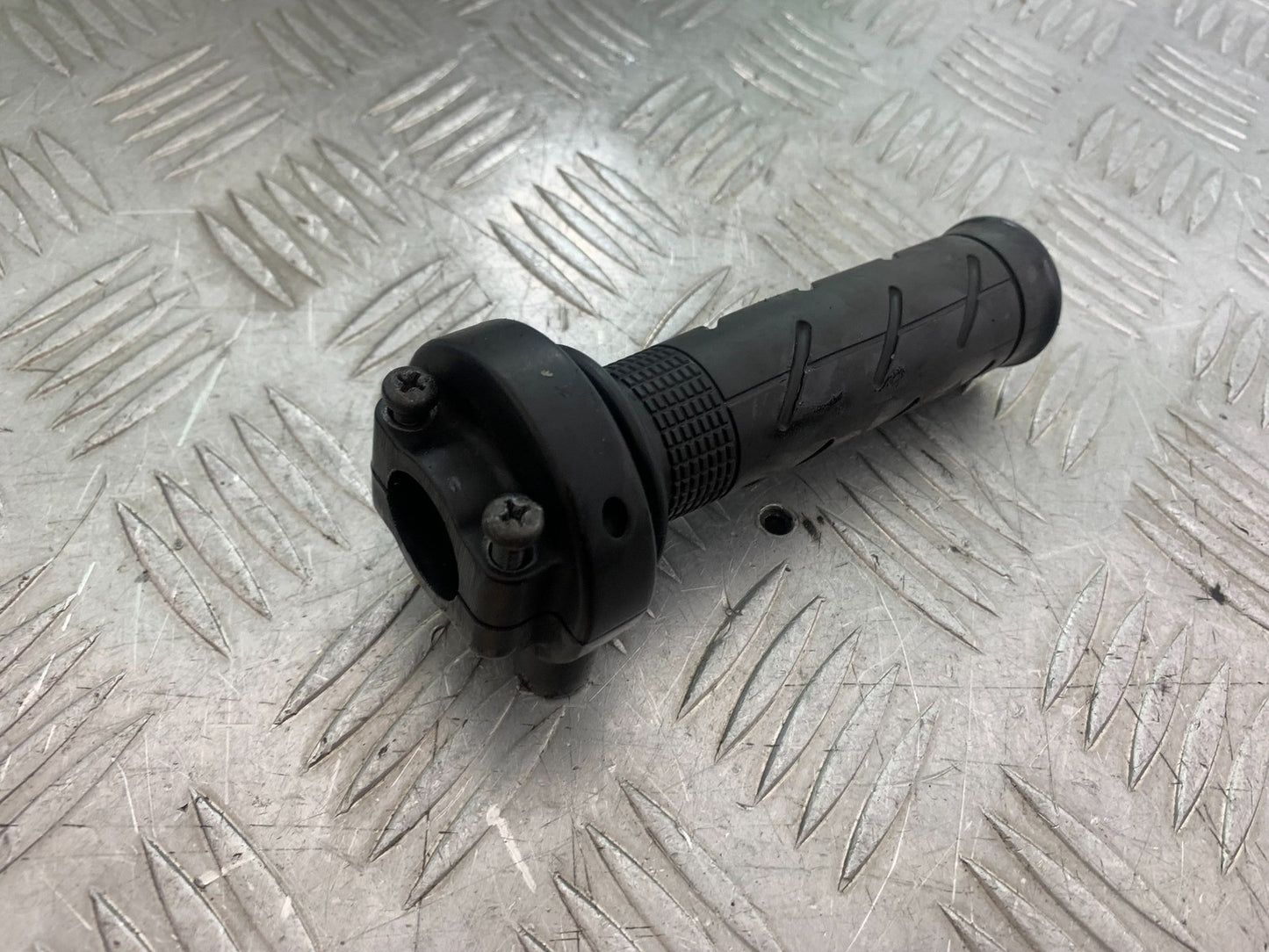 HONDA CBR1000 rr FIREBLADE THROTTLE AND GRIP  YEAR 2012-2016 (CMB1198)