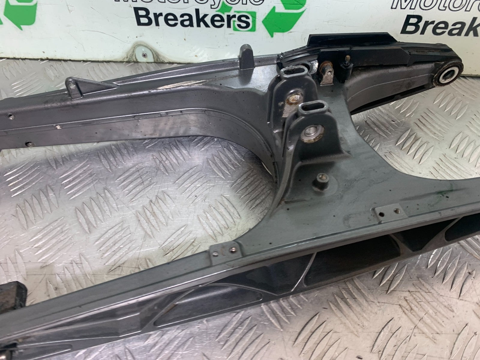 KTM DUKE 125 SWINGARM  YEAR 2017-2022 (CMB1222)