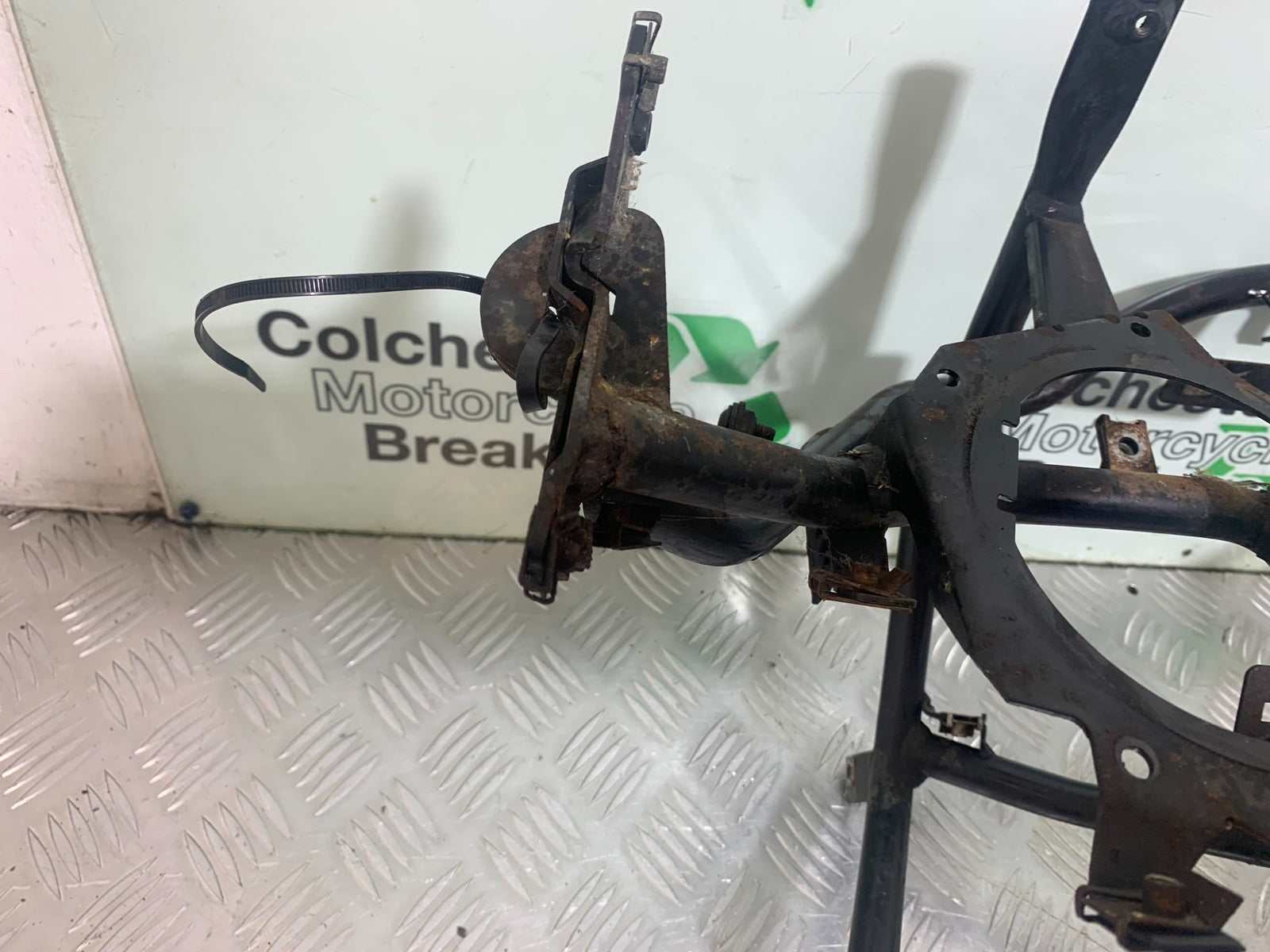 BMW K1200 K 1200 LT FAIRING BRACKET  YEAR 1999-07 (CMB1138)