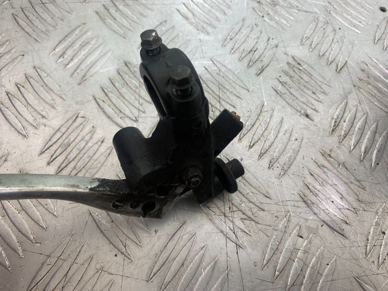 HONDA NT 700 V DEAUVILLE CLUTCH LEVER AND BRACKET   YEAR 2006-2011 (CMB1211)