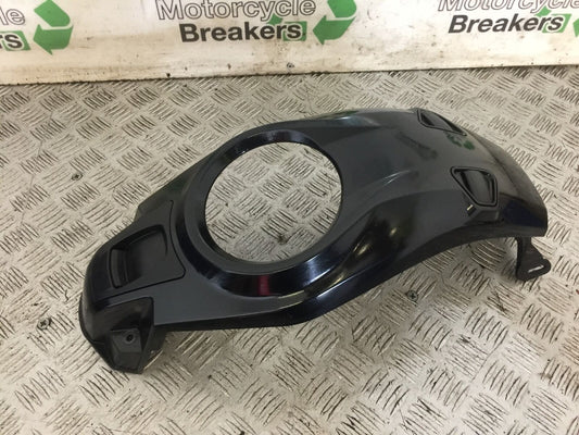 TRIUMPH TROPHY 1215 SE CENTER TANK PANEL  2012-2017 (STOCK 740)