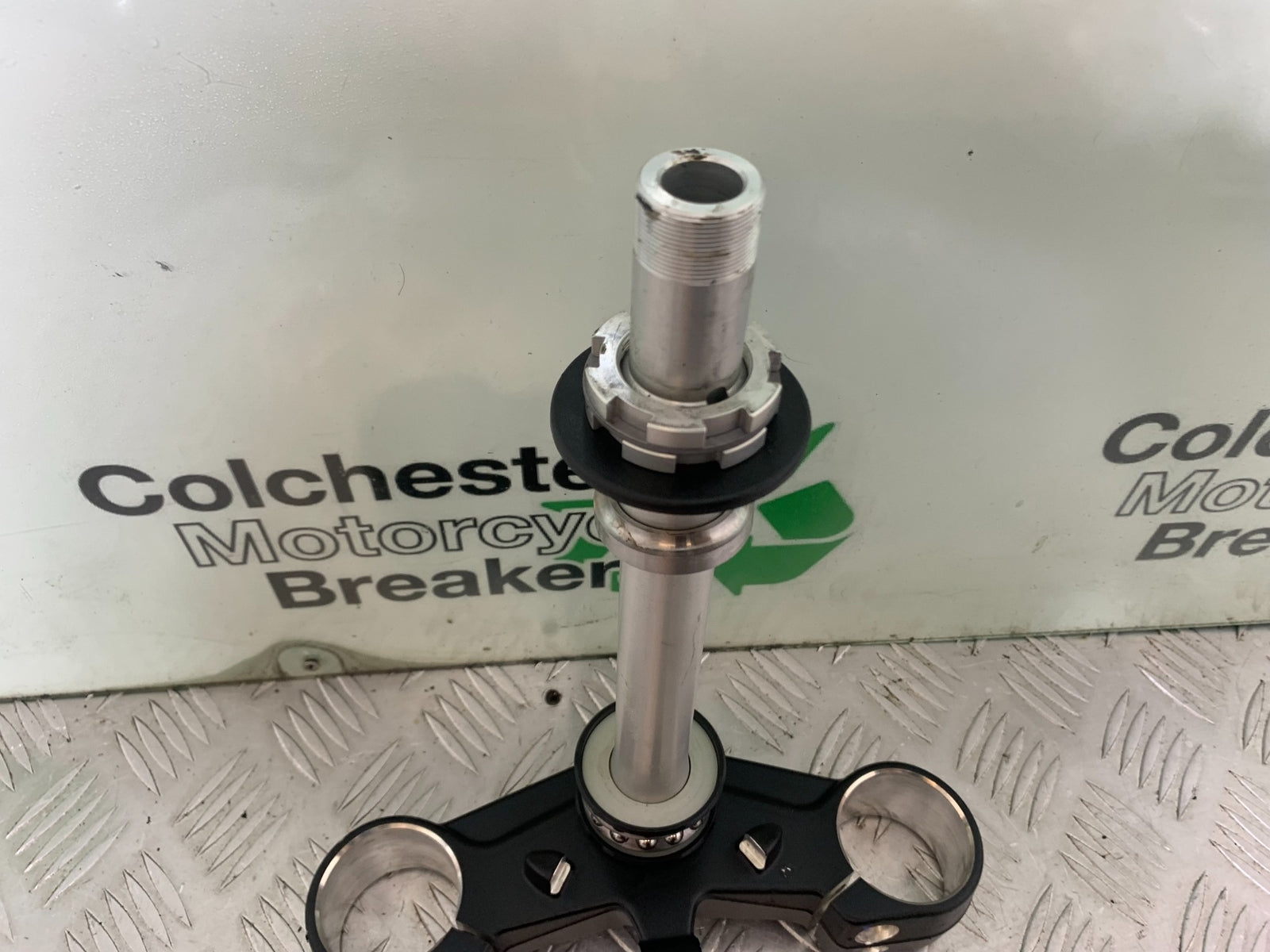 TRIUMPH TRIDENT 660 BOTTOM YOKE  YEAR 2021-2024 (CMB1148)