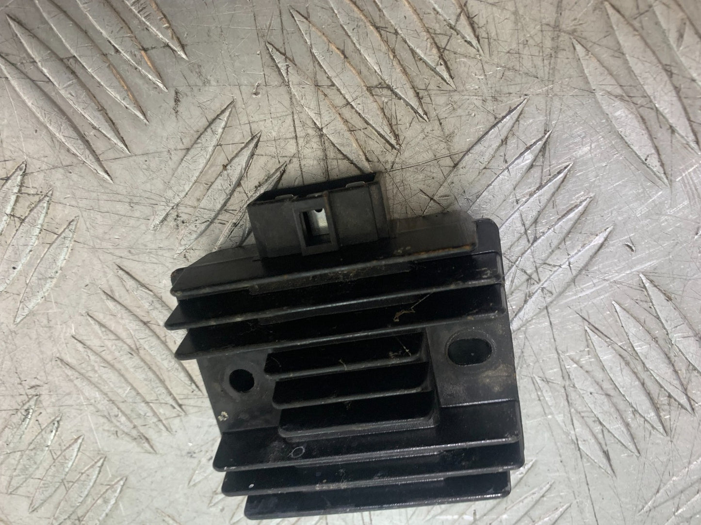 YAMAHA YS125 YS 125 REGULATOR   YEAR 2017-2021 (CMB1321)