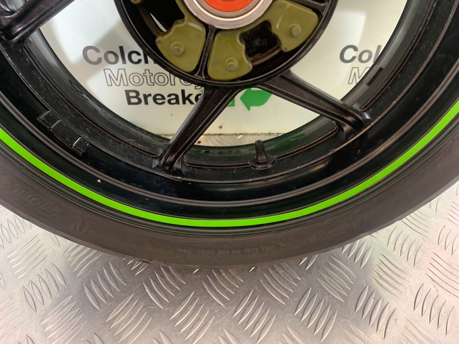 KAWASAKI Z1000 Z 1000 SX REAR WHEEL  YEAR 2011-13 (CMB1000)