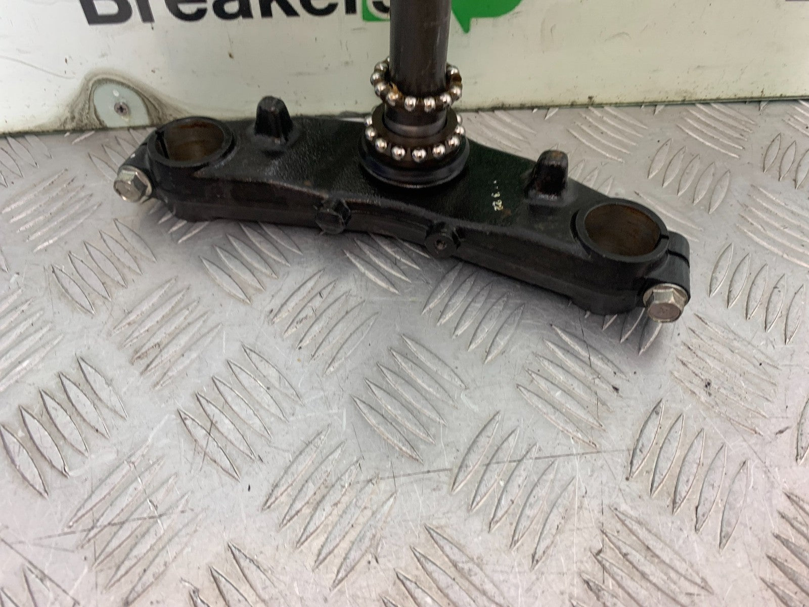 YAMAHA XMAX 300 BOTTOM YOKE   YEAR 2017-2020 (CMB1218)