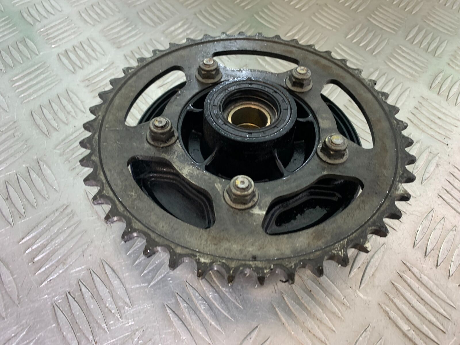 APRILIA SL750 SL 750 SHIVER REAR SPROCKET CARRIER  YEAR 2012 (CMB1074)