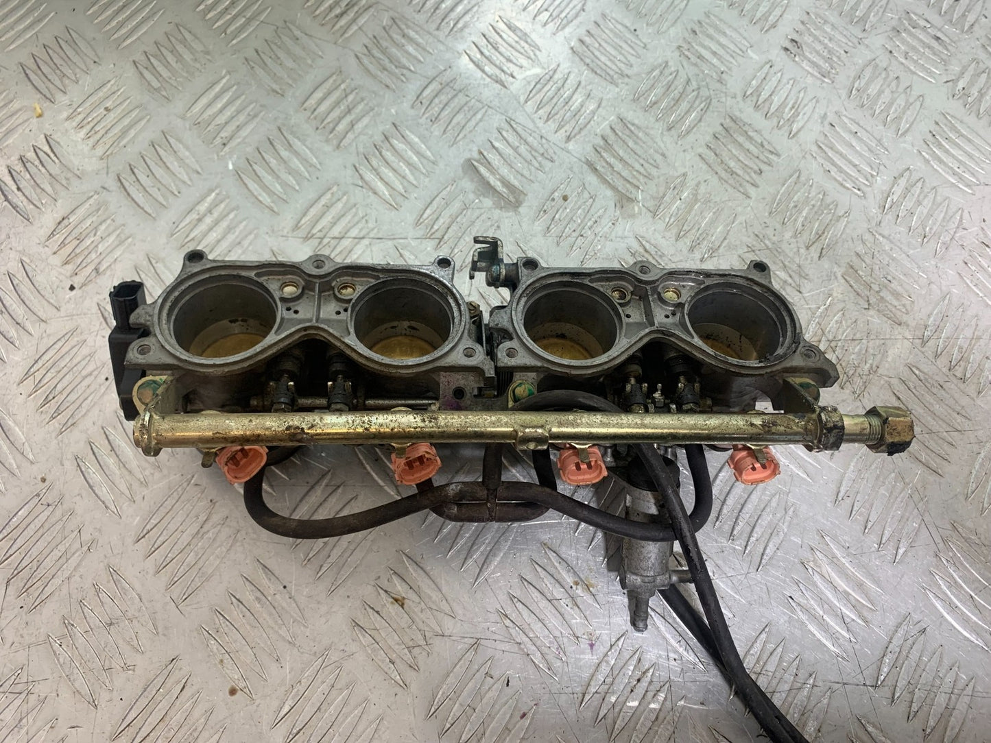 HONDA CBR600 CBR 600 RR THROTTLE BODIES   YEAR 2003-2004 CMB1173)