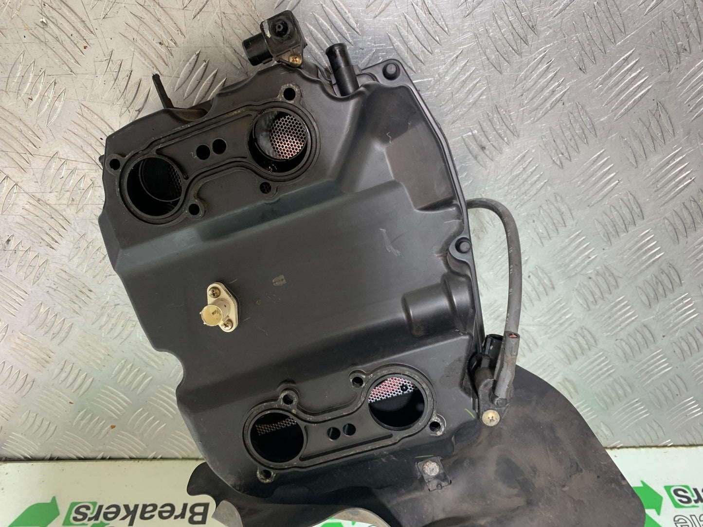 HONDA VFR800 VFR 800 V-TEC AIRBOX  YEAR 2002 -09 (CMB1296)