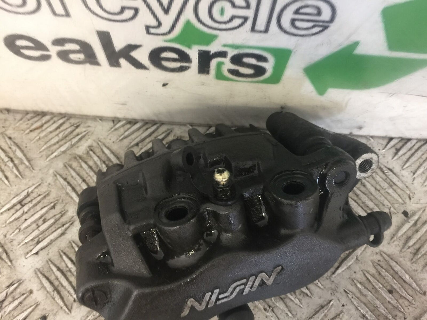 HONDA XL1000 VARADERO FRONT RIGHT CALIPER YEAR 2000 (STOCK 343)