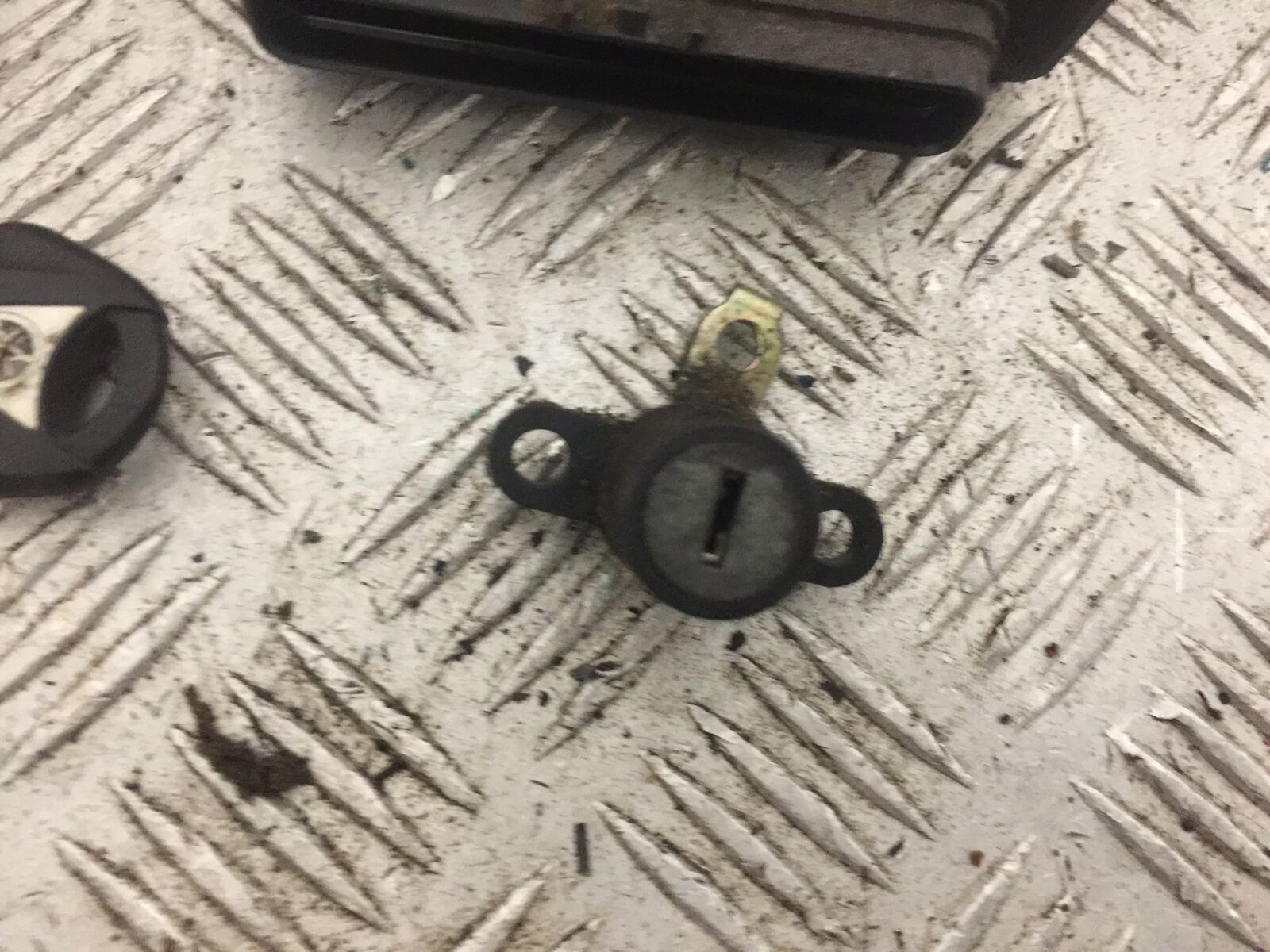 YAMAHA FJR1300 FJR 1300 ECU LOCKS AND KEY  YEAR 2001-05 (STOCK 814)