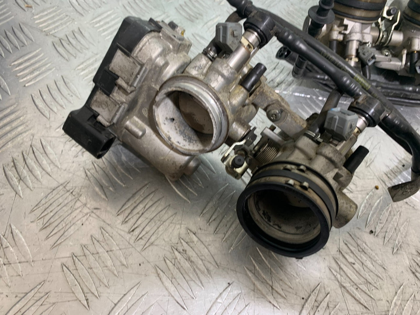 APRILIA TUONO 1000 V4R THROTTLE BODIES   YEAR 2011-13  (CMB1316)