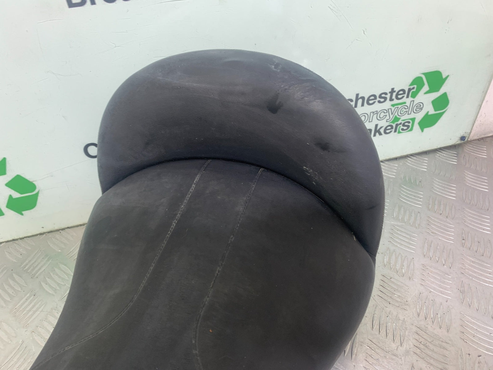 BMW K1200 K 1200 LT FRONT SEAT   YEAR 1999-07 (CMB1138)
