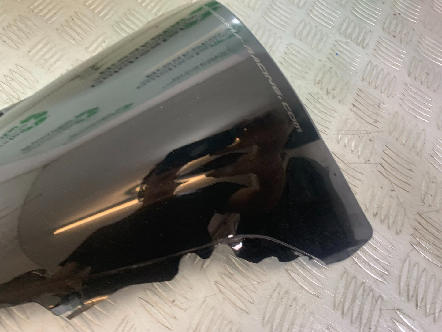 YAMAHA YZF R1 14 B BIG BANG SCREEN  2009-14 (CMB1175)
