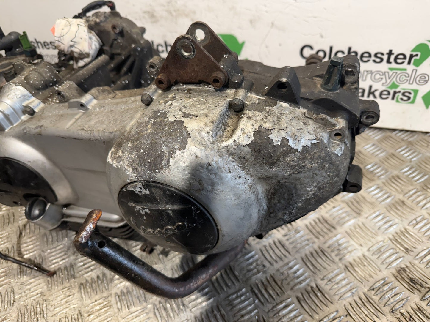 PIAGGIO VESPA GTS 125 GTS125 ENGINE YEAR 2012 (CMB1261)