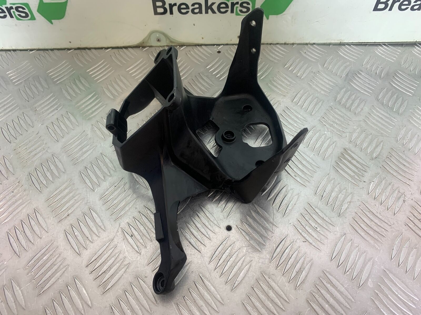 DUCATI 1199 PANIGALE FAIRING BRACKET  YEAR 2012-2014 (CMB1047)