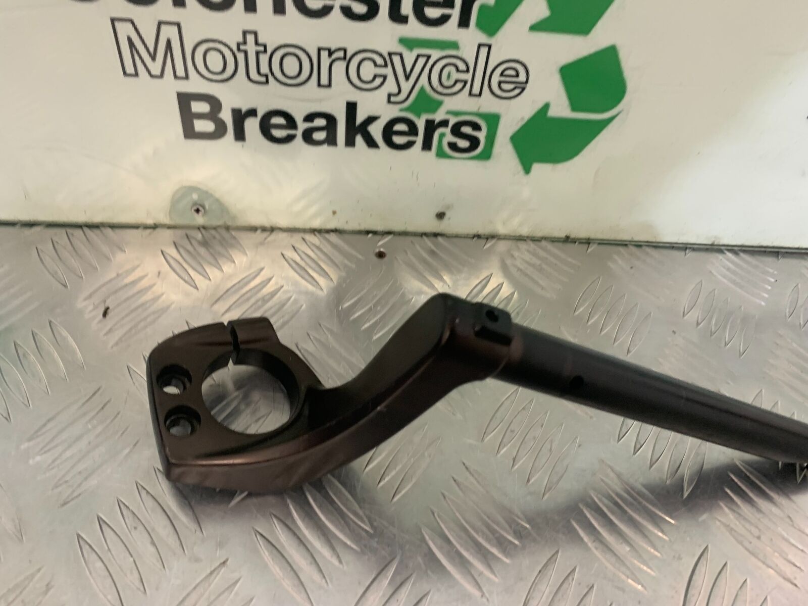 TRIUMPH 1050 SPRINT GT RIGHT HANDLE BAR  YEAR 2010-2014 (STOCK 979)