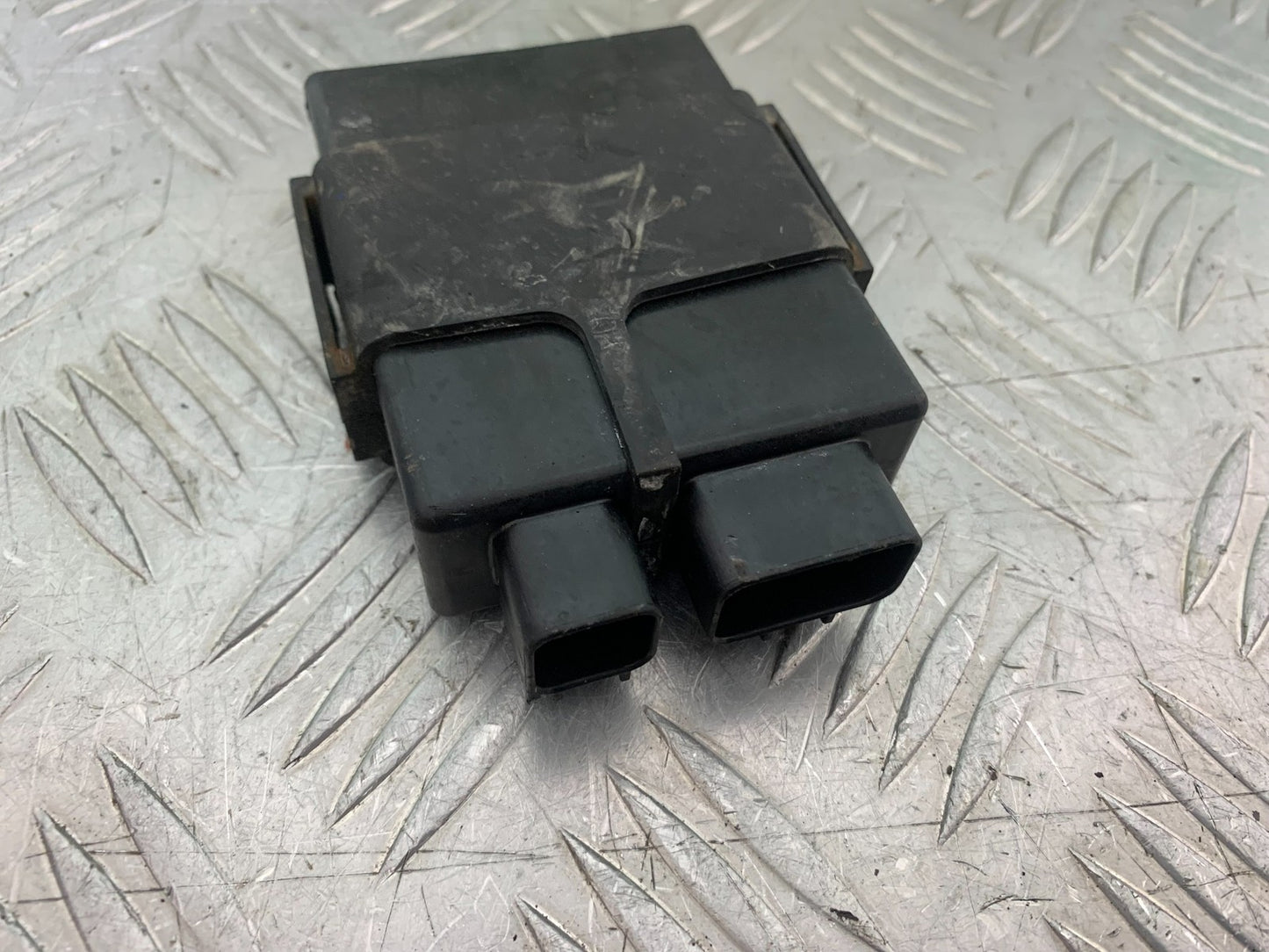 SUZUKI GSF600 GSF 600 BANDIT CDI UNIT   2000-2004 (CMB1269)