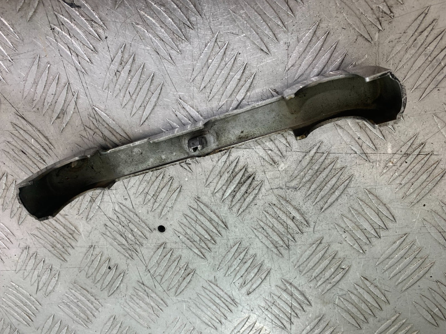 HONDA VT700 VT 700 SHADOW CHROME YOKE COVER   YEAR 1984-85 (CMB1328)