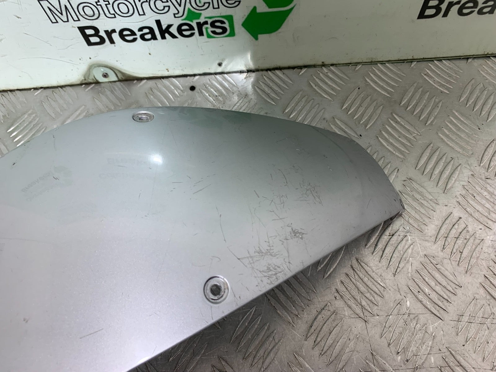 BMW F800 GT CENTER TANK PANEL  YEAR 2013-2017 (CMB1248)