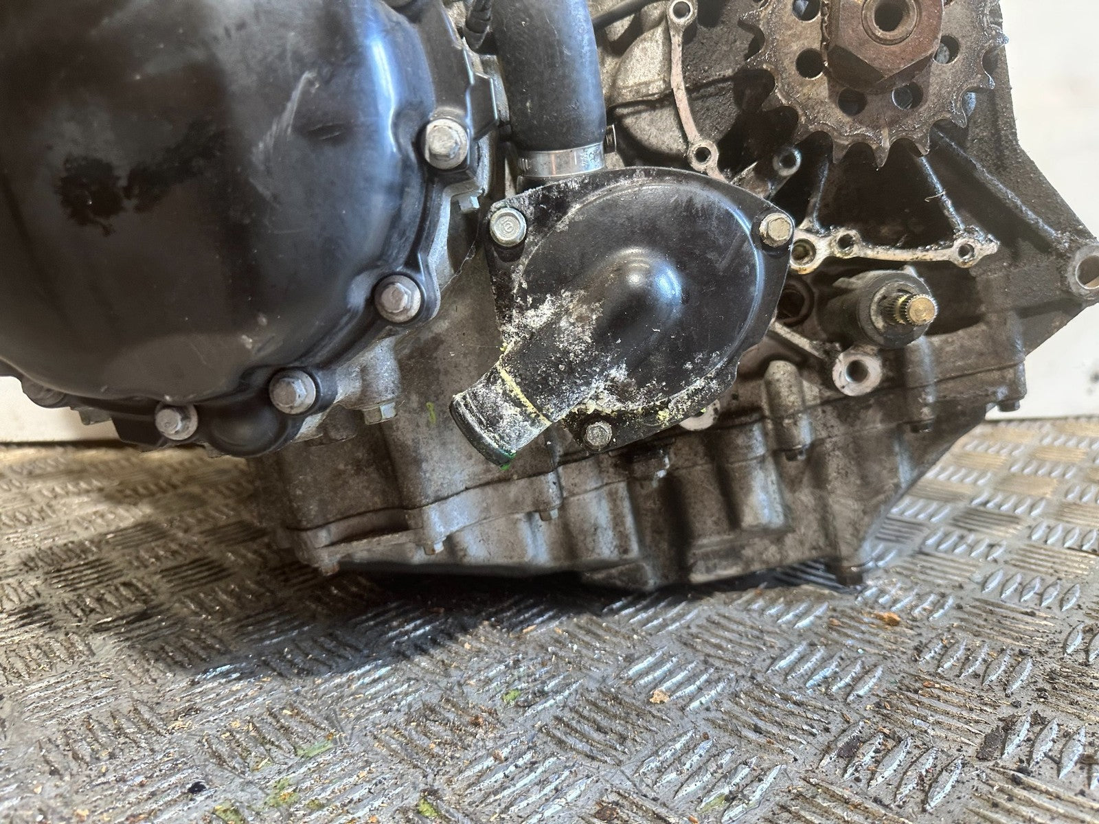 TRIUMPH 955i SPRINT ST ENGINE YEAR 1999-2004 (CMB1176)