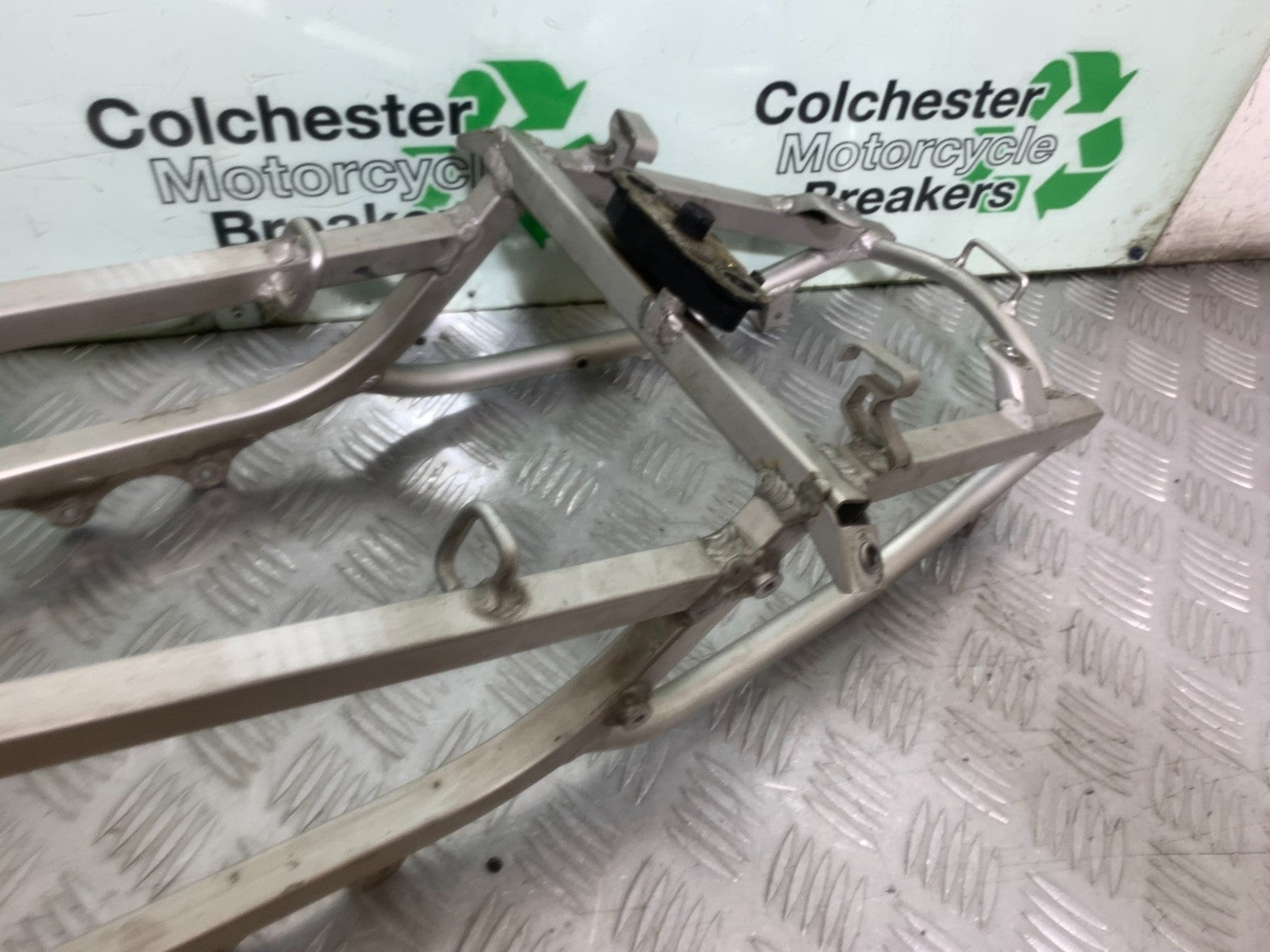 SUZUKI GSXR600 GSXR 600 K1 K2 K3 REAR SUBFRAME  1999-03 (CMB1284)