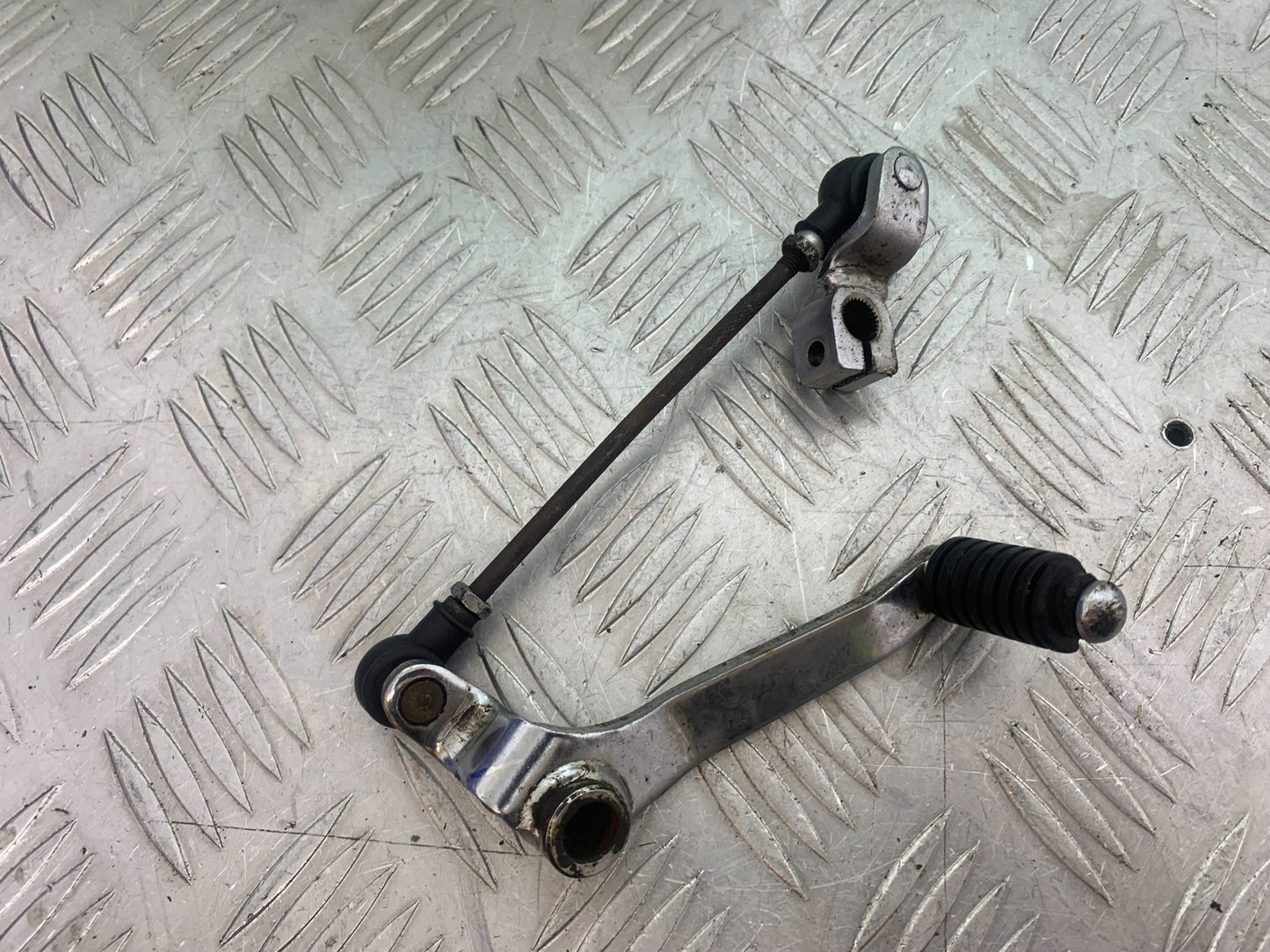 YAMAHA XV535 XV 535 VIRAGO GEAR LEVER   YEAR 1994-02 (CMB1162)
