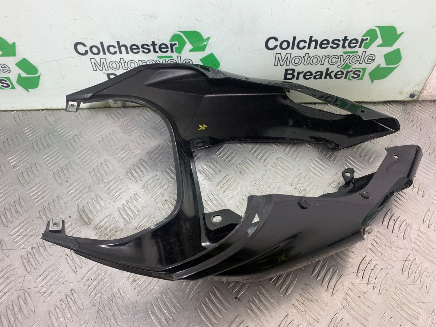APRILIA RSV1000 R FACTORY MILLE CARBON LOWER TANK PANELS    2004-09 (CMB1203)