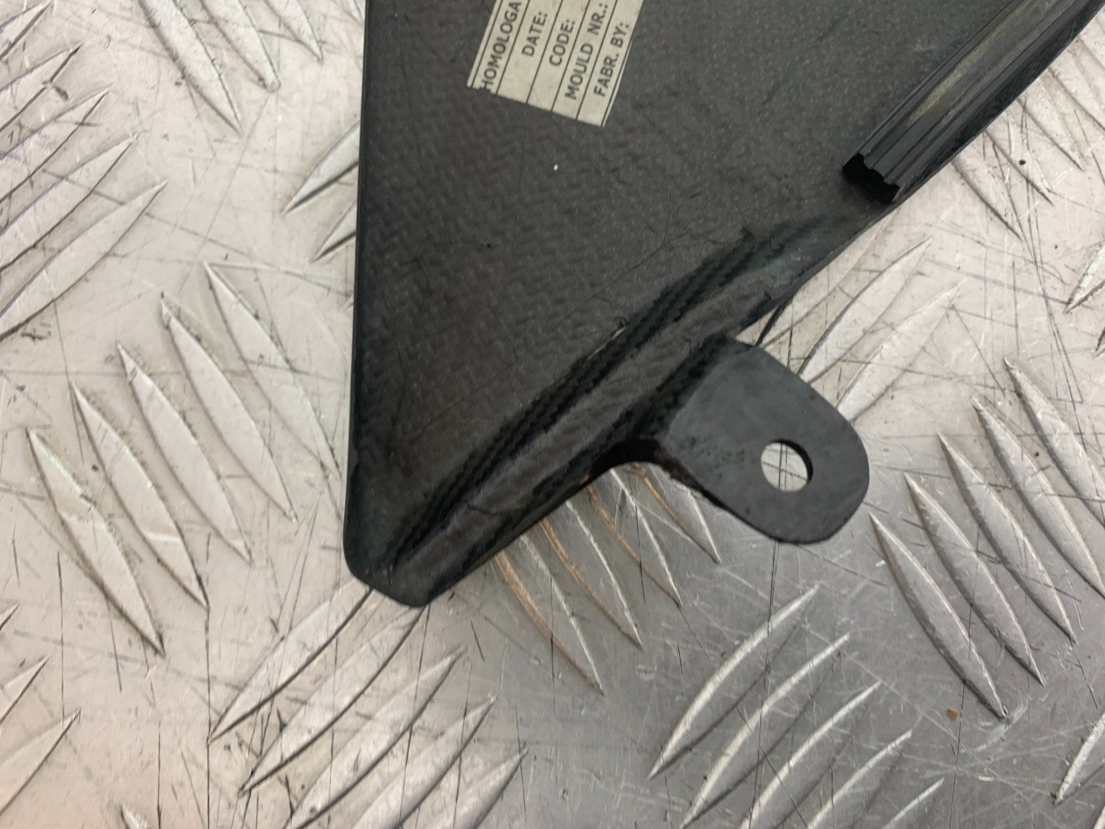 YAMAHA YZF R1 4C8 LEFT & RIGHT CARBON SIDE TRIM YEAR 2007-2008 (CMB1237)