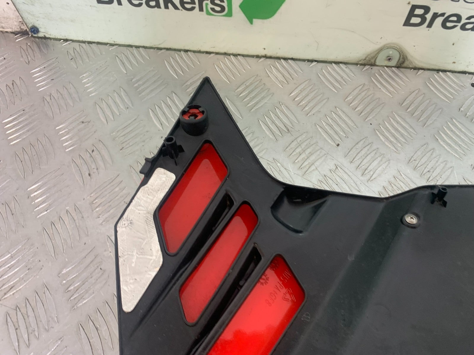 APRILIA RS660 RS 660 RIGHT FAIRING PANEL   YEAR 2020-2024 (CMB1202)