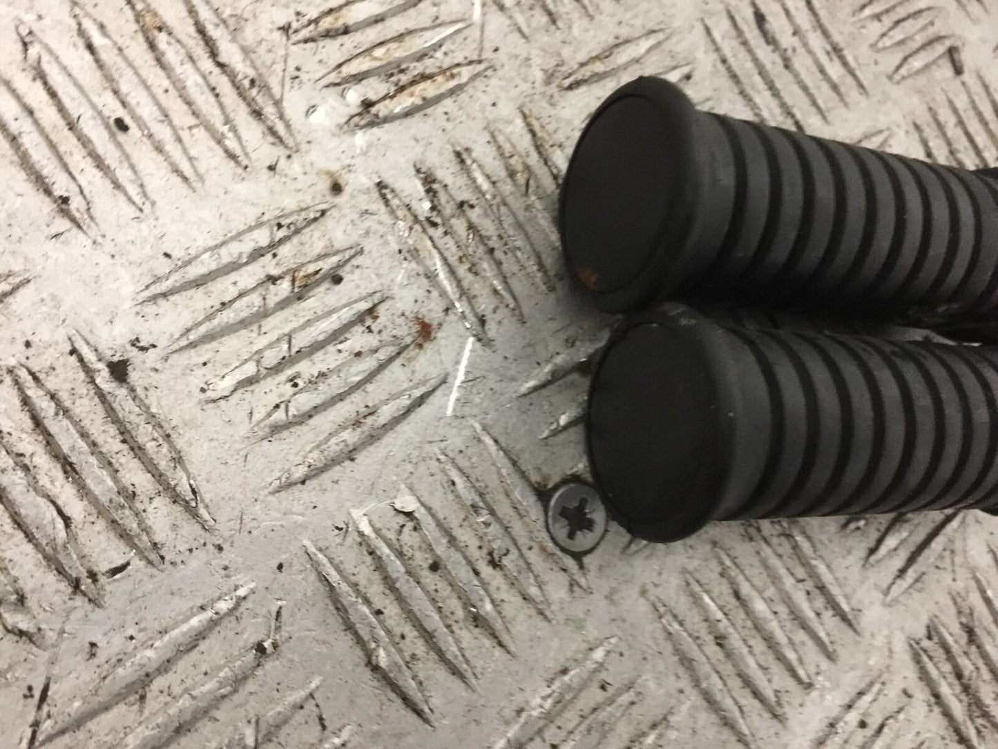 KAWASAKI VN 650 VULCAN REAR PEGS  YEAR 2017-2021 (STOCK 811)