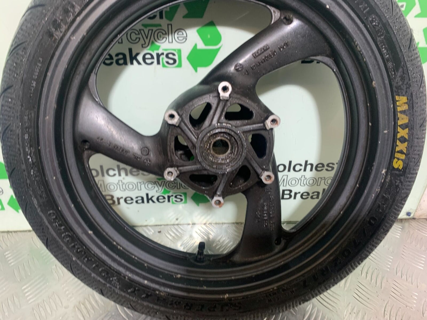YAMAHA XJR1300 XJR 1300 FRONT WHEEL  YEAR 1999-2003 (CMB1055)