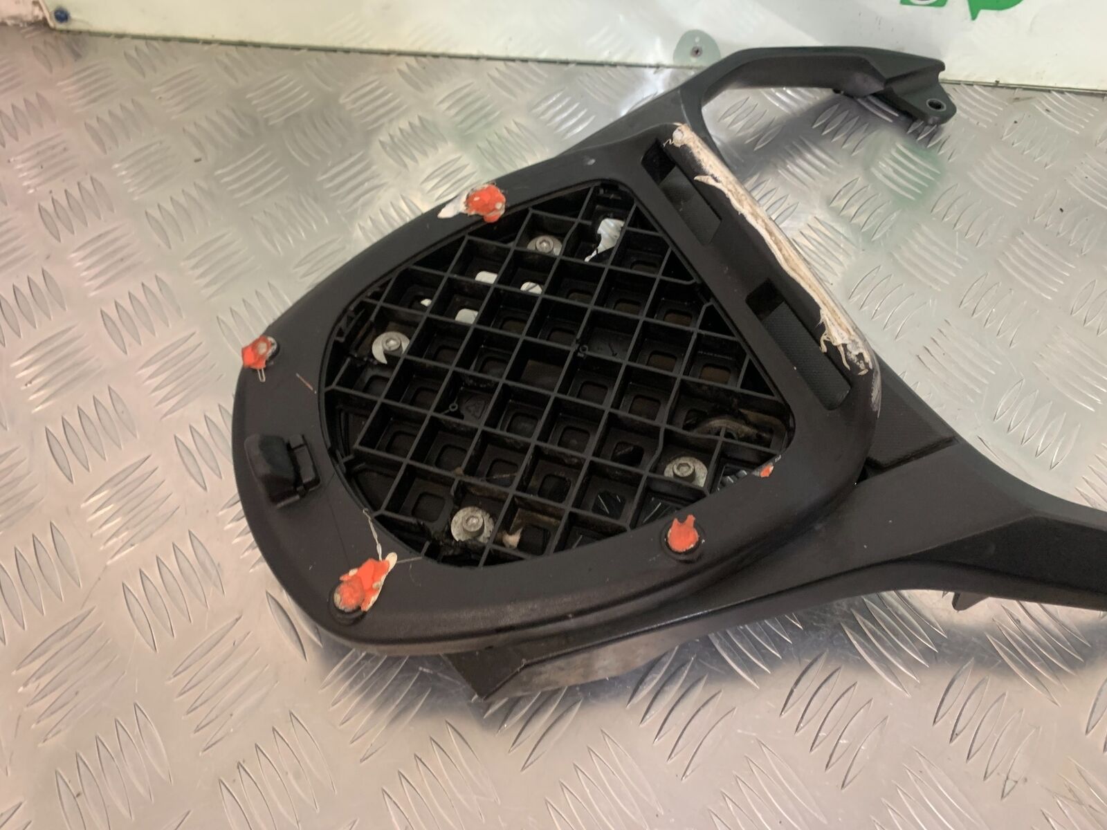 SUZUKI DL 650 V-STROM TOP BOX AND RACK   YEAR 2006 2011 (STOCK 954)