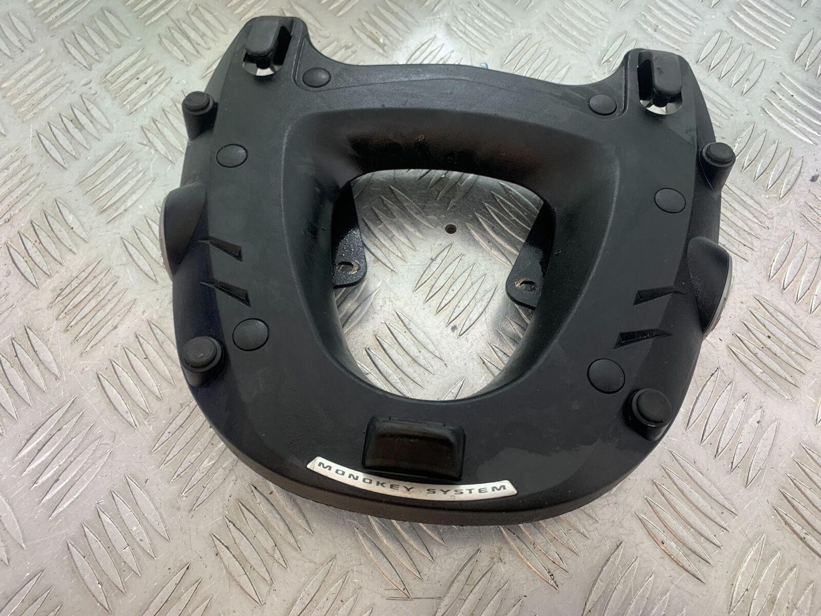 TRIUMPH TIGER 800 GIVI RACK AND COVER  YEAR 2011-2014 (CMB1113)