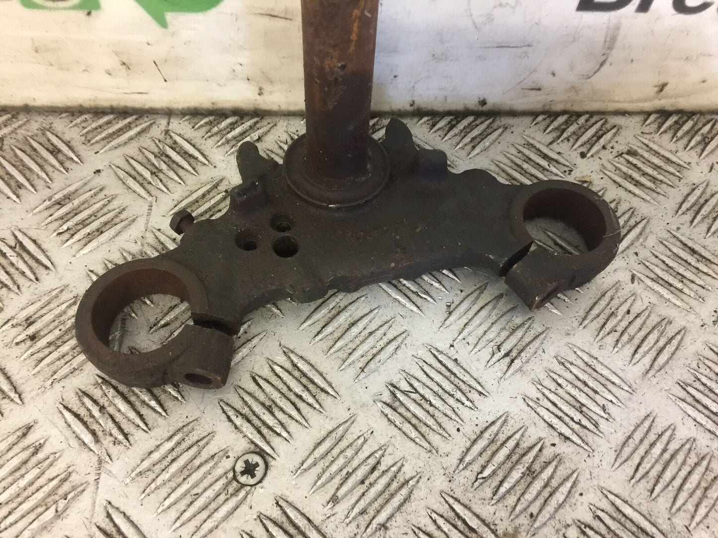 SUZUKI GT550 GT 550 BOTTOM YOKE (STOCK 594)