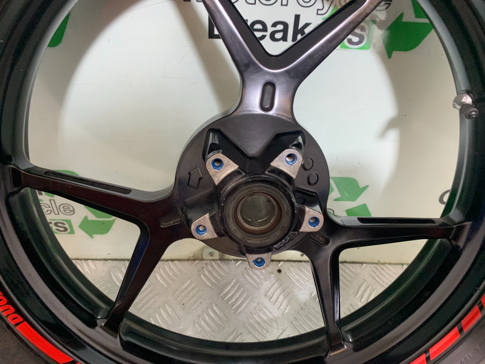 DUCATI 1299 PANIGALE FRONT WHEEL   YEAR 2016 (CMB 1187)