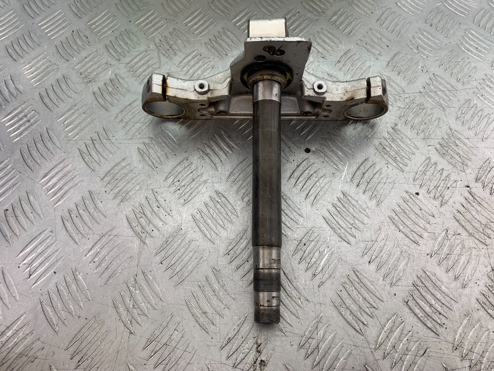 HONDA VT750 SHADOW BOTTOM YOKE  YEAR 2003-2004 (CMB1265)