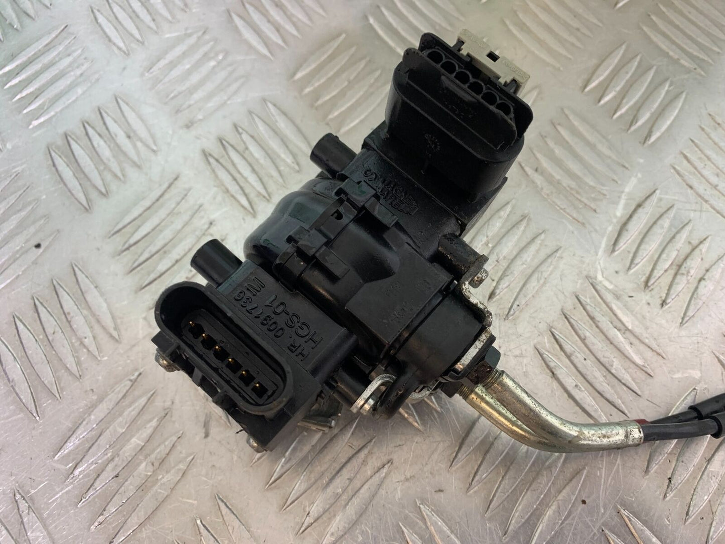 APRILIA SL750 SL 750 SHIVER ACTUATOR SERVO MOTOR & CABLES   YEAR 2012 (CMB1074)