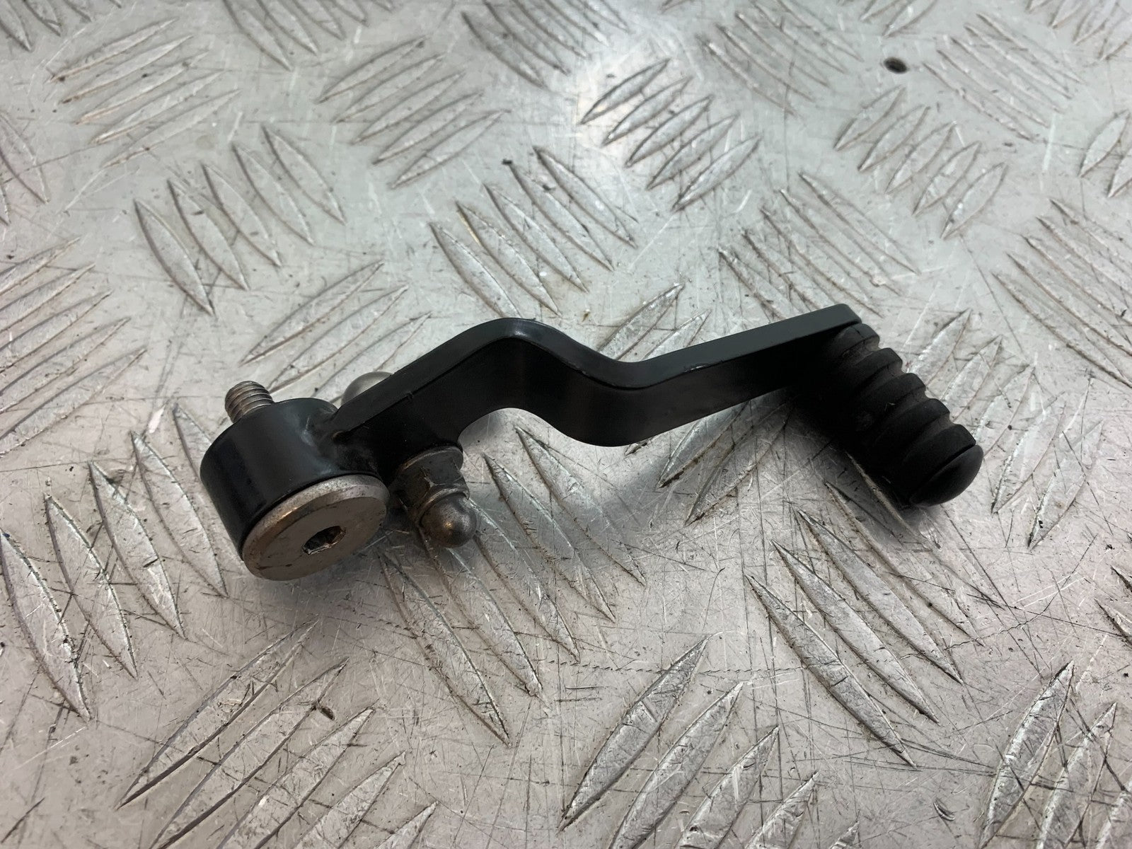 TRIUMPH TRIDENT 660 GEAR LEVER   YEAR 2021-2024 (CMB1295)