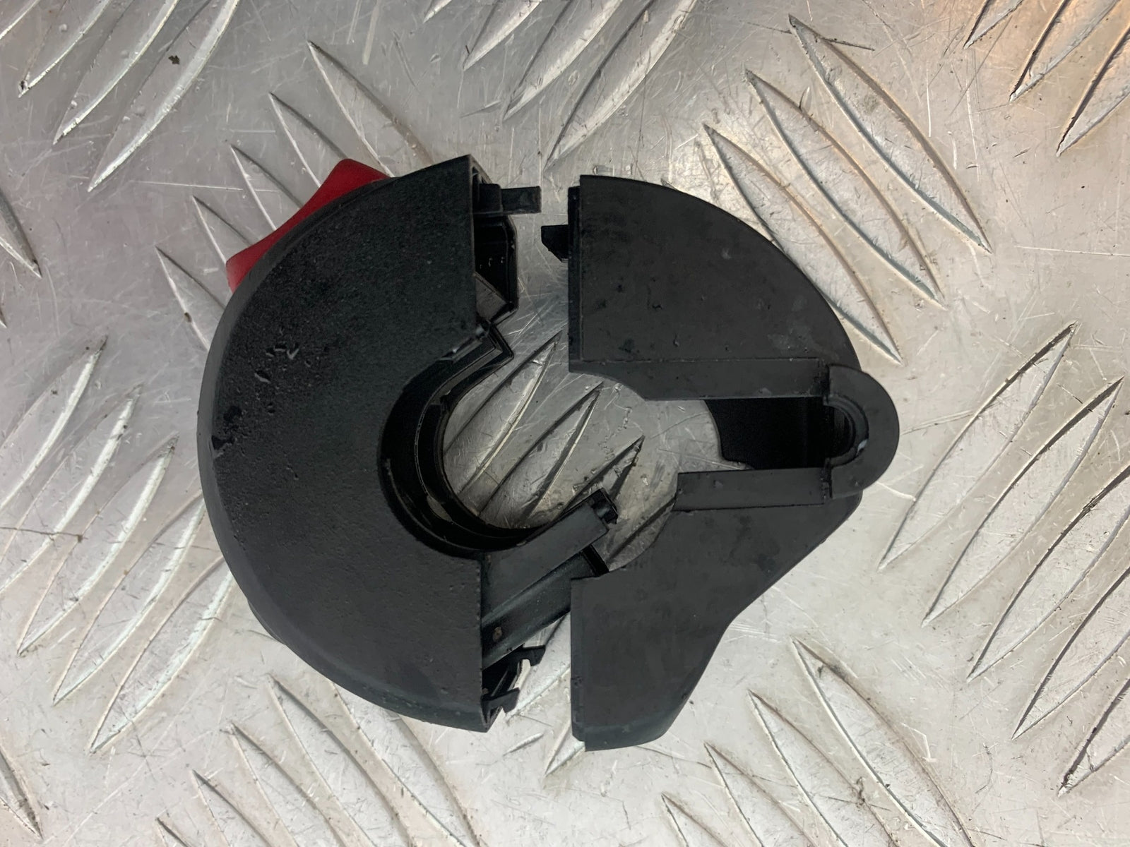 BMW M1000 R RIGHT SWITCH GEAR   YEAR 2023-2024 (CMB1140)
