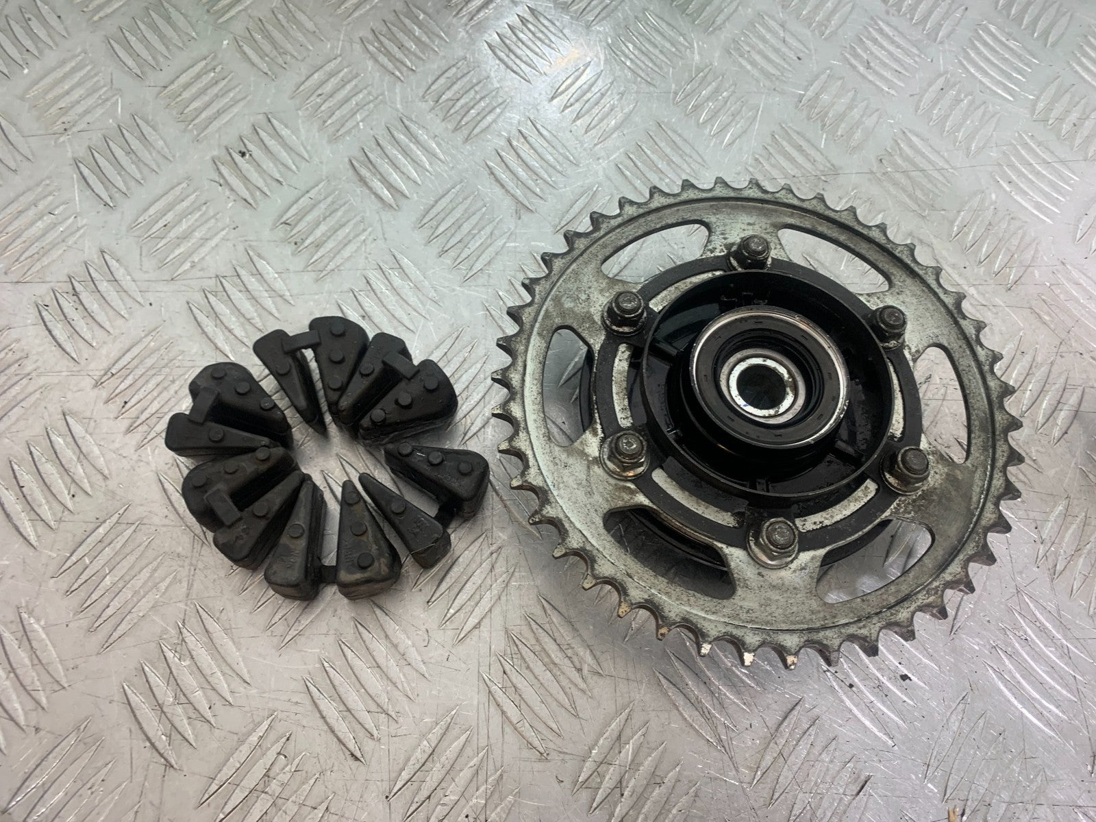 YAMAHA YZF R7 REAR SPROCKET CARRIER  YEAR 2022-2025 (CMB1255)