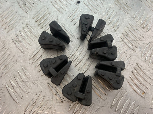 YAMAHA YZF R1 14 B BIG BANG CUSH DRIVE RUBBERS   2009-14 (CMB1175)